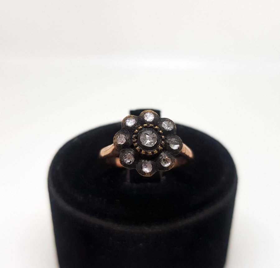 ELMAS TAŞLI PAPATYA YÜZÜK