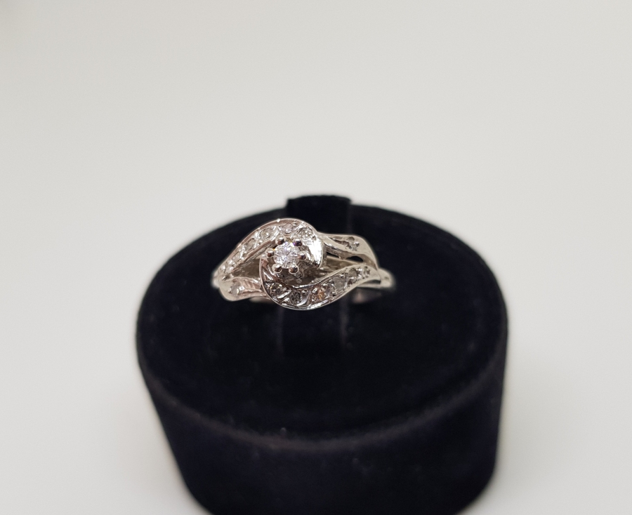 PIRLANTA TAŞLI SALYANGOZ MODEL YÜZÜK