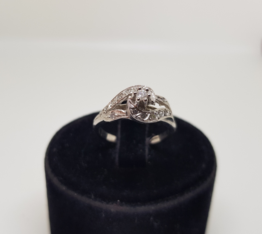 PIRLANTA TAŞLI SALYANGOZ MODEL YÜZÜK