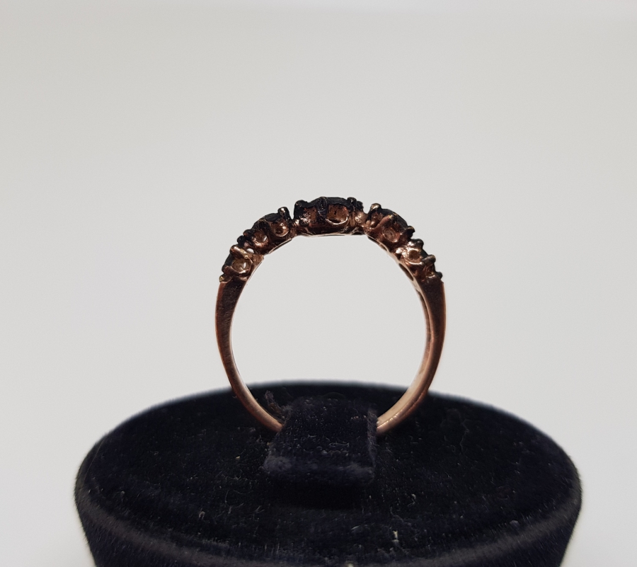 ELMAS TAŞLI BEŞTAŞLI MODEL YÜZÜK