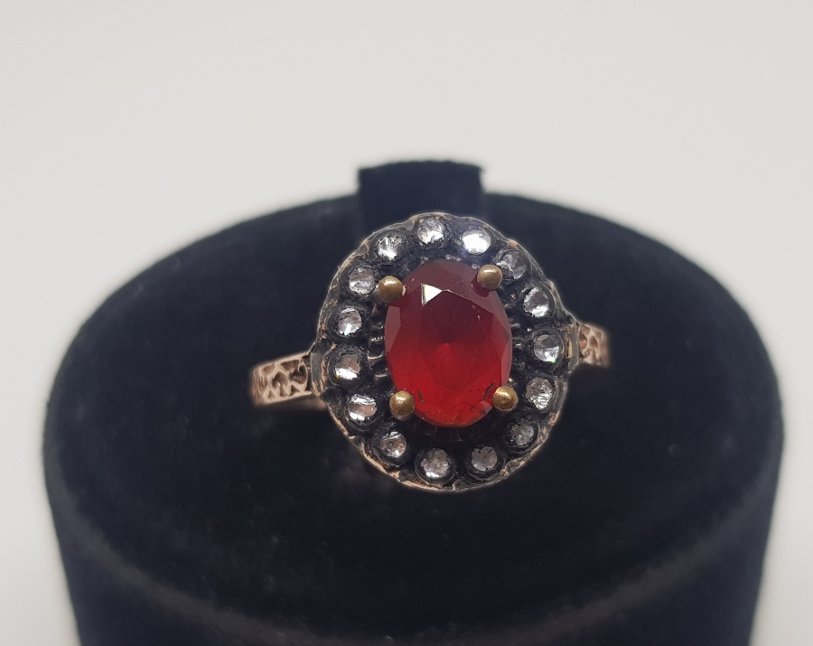 ELMAS VE YAKUT TAŞLI YÜZÜK