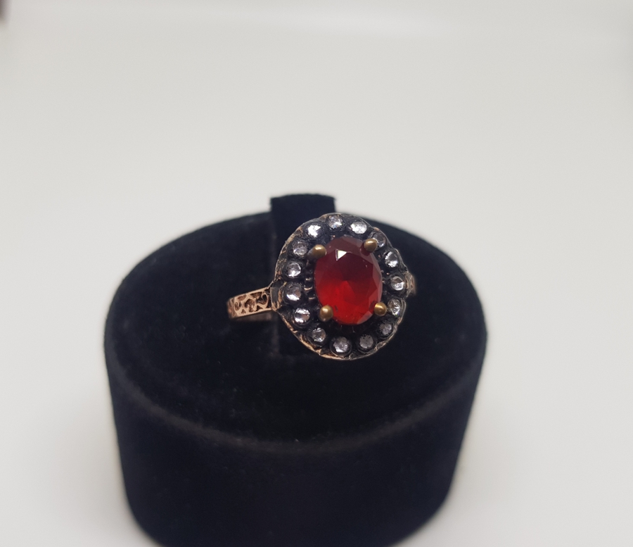 ELMAS VE YAKUT TAŞLI YÜZÜK