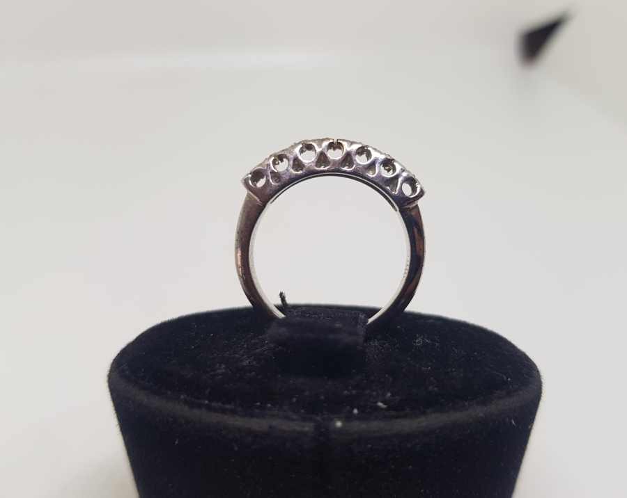 PIRLANTA TAŞLI YEDİTAŞ MODEL YÜZÜK