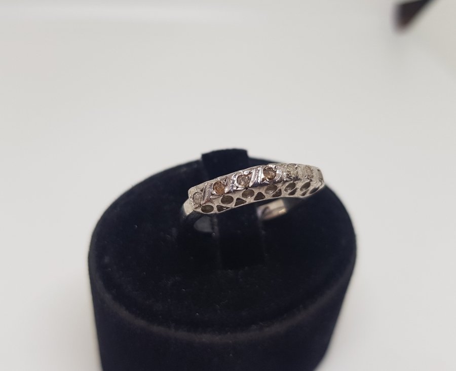 PIRLANTA TAŞLI YEDİTAŞ MODEL YÜZÜK