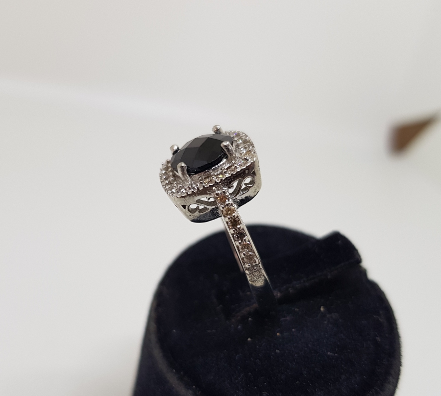 FASETA KESİMLİ SİTRİN VE PIRLANTA TAŞLI YÜZÜK