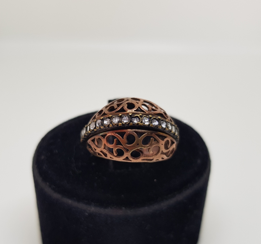 YARIM TUR MODEL TESTERE İŞÇİLİKLİ ELMAS TAŞLI YÜZÜK