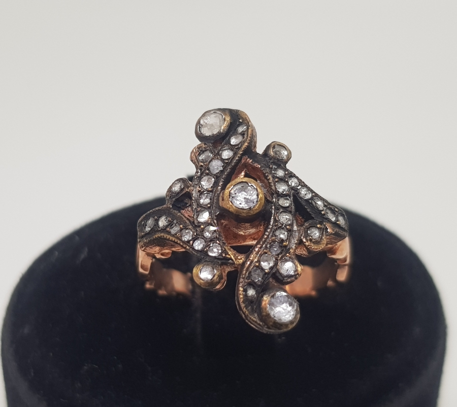 NAZAR İÇİN YAPILMIŞ ELMAS TAŞLI YÜZÜK