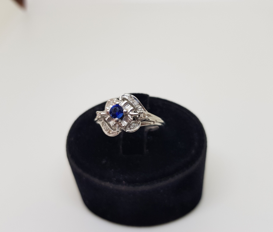 SAFİR VE PIRLANTA TAŞLI ÇİFT DAL MODEL YÜZÜK