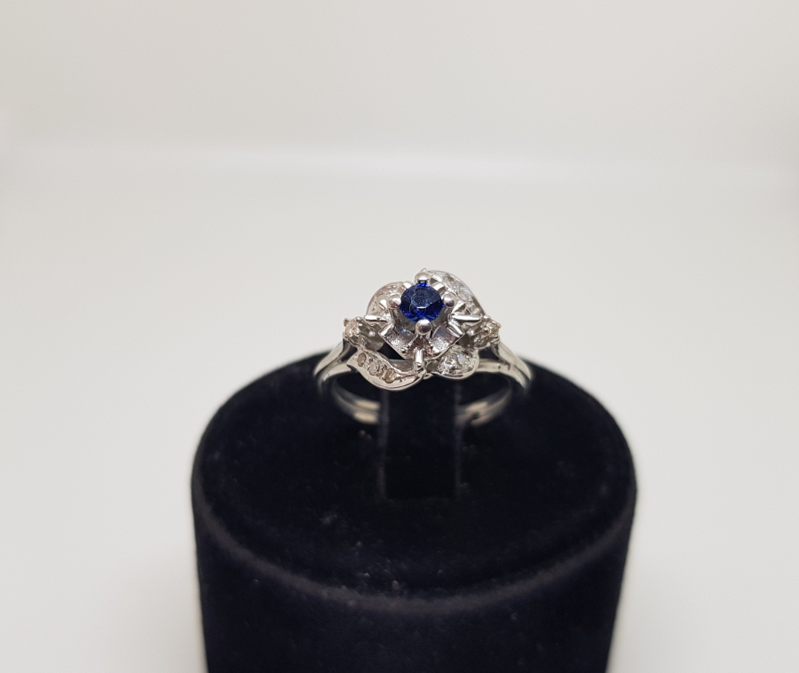 SAFİR VE PIRLANTA TAŞLI ÇİFT DAL MODEL YÜZÜK