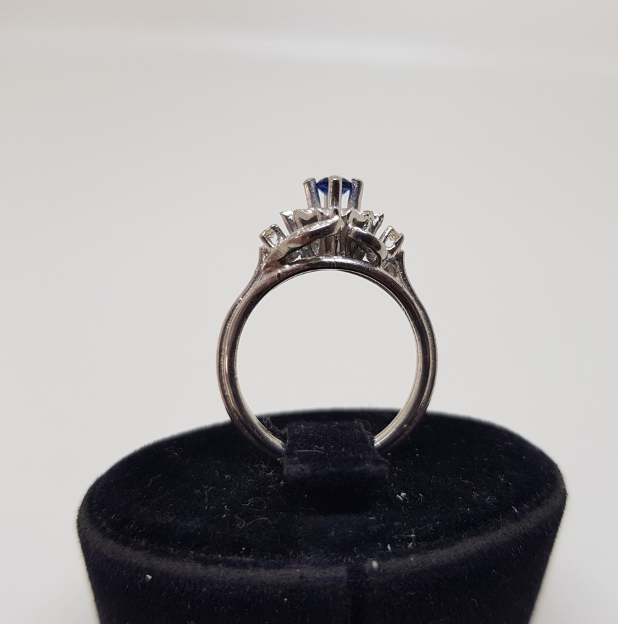 SAFİR VE PIRLANTA TAŞLI ÇİFT DAL MODEL YÜZÜK