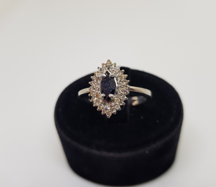 GRANAT VE PIRLANTA TAŞLI OVAL MODEL YÜZÜK