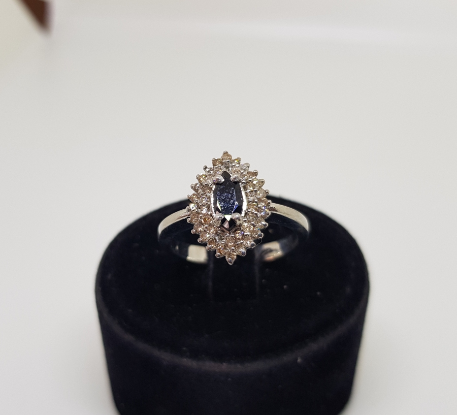 GRANAT VE PIRLANTA TAŞLI OVAL MODEL YÜZÜK