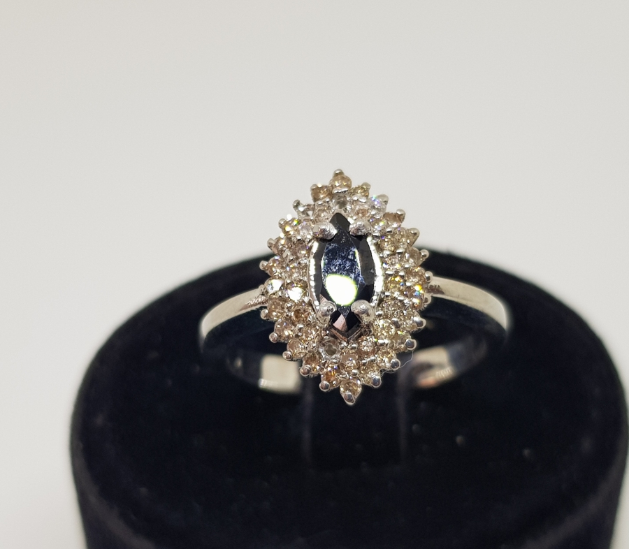 GRANAT VE PIRLANTA TAŞLI OVAL MODEL YÜZÜK