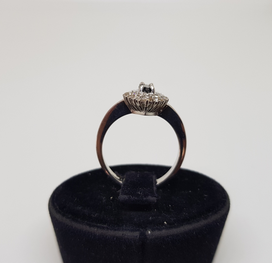 GRANAT VE PIRLANTA TAŞLI OVAL MODEL YÜZÜK