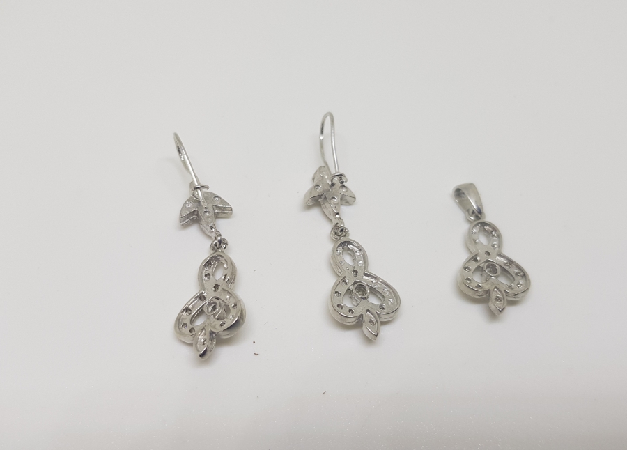 SONSUZLUK MODELİ PIRLANTA TAŞLI KOLYE KÜPE SETİ