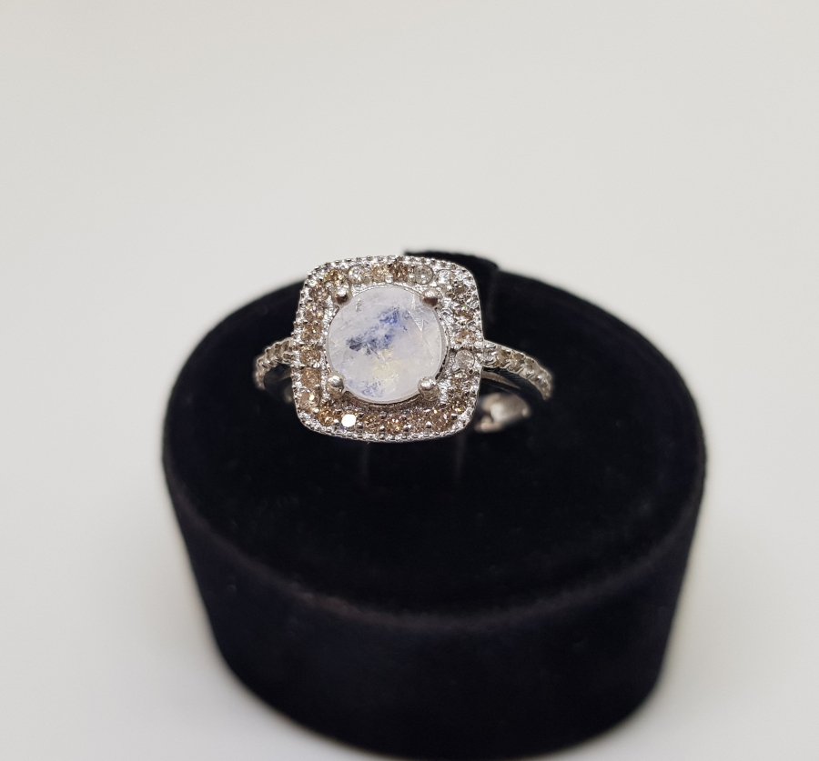 DUMANLI KUVARZ VE PIRLANTA TAŞLI YÜZÜK