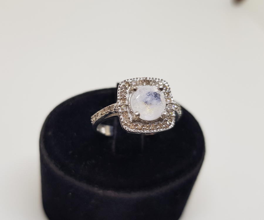 DUMANLI KUVARZ VE PIRLANTA TAŞLI YÜZÜK