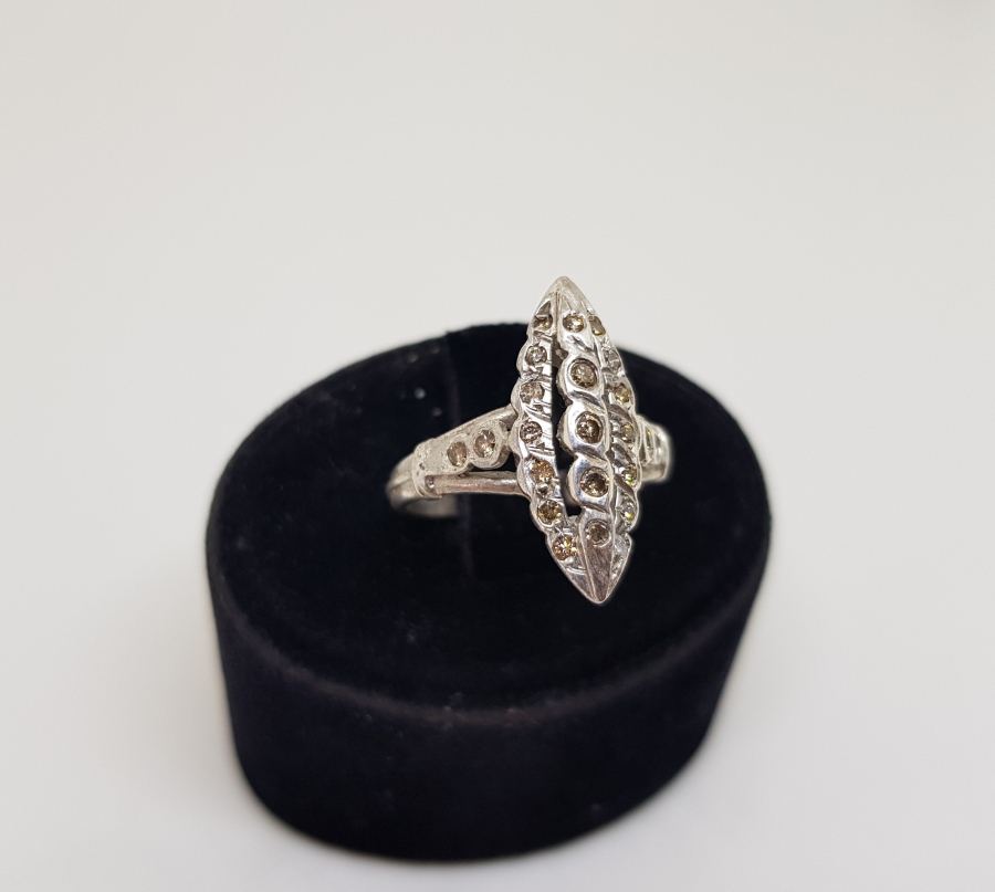 BROWN PIRLANTA TAŞLI MEKİK MODEL YÜZÜK