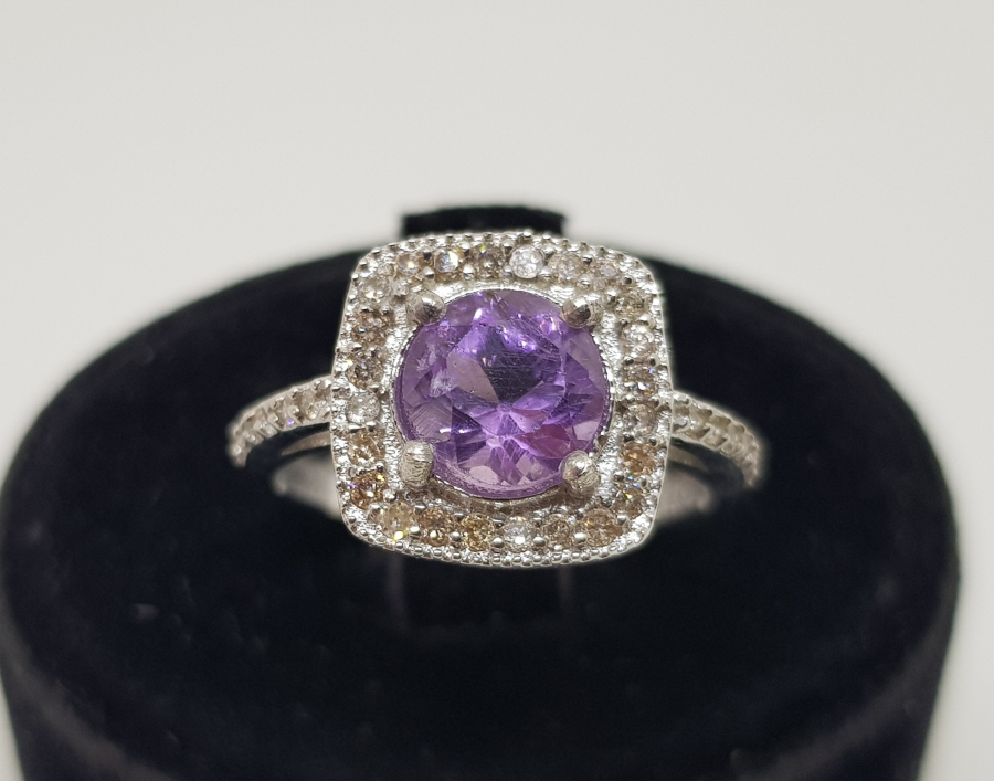 PIRLANTA VE AMETİST TAŞLI KARE MODEL YÜZÜK