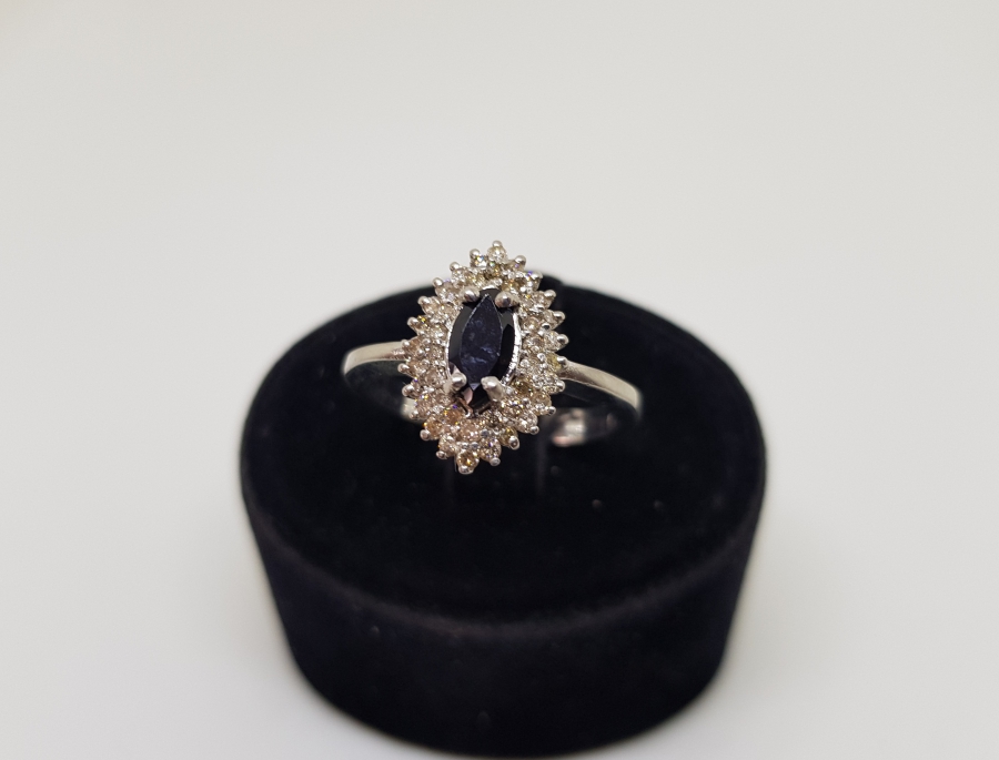 GRANAT VE PIRLANTA TAŞLI OVAL FORMLU YÜZÜK