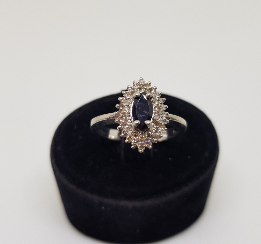 GRANAT VE PIRLANTA TAŞLI OVAL FORMLU YÜZÜK