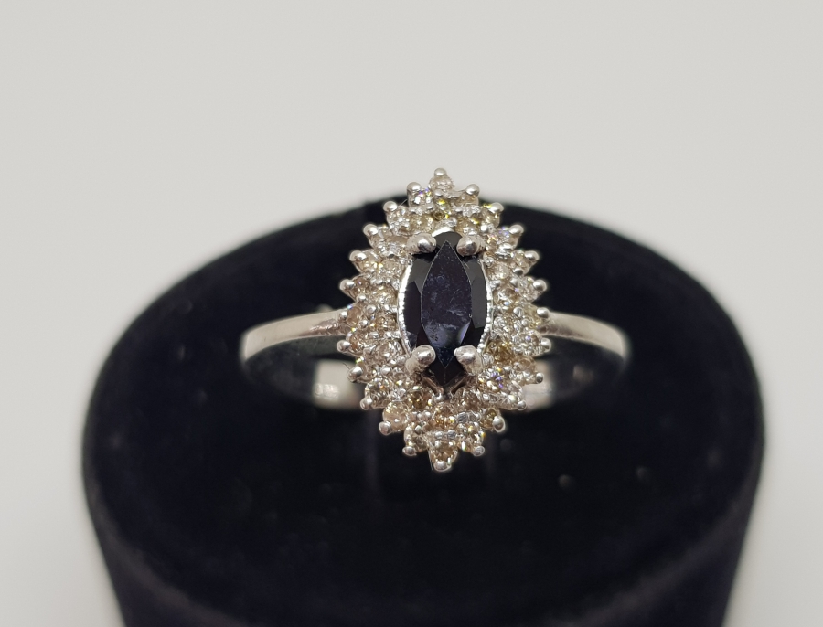 GRANAT VE PIRLANTA TAŞLI OVAL FORMLU YÜZÜK