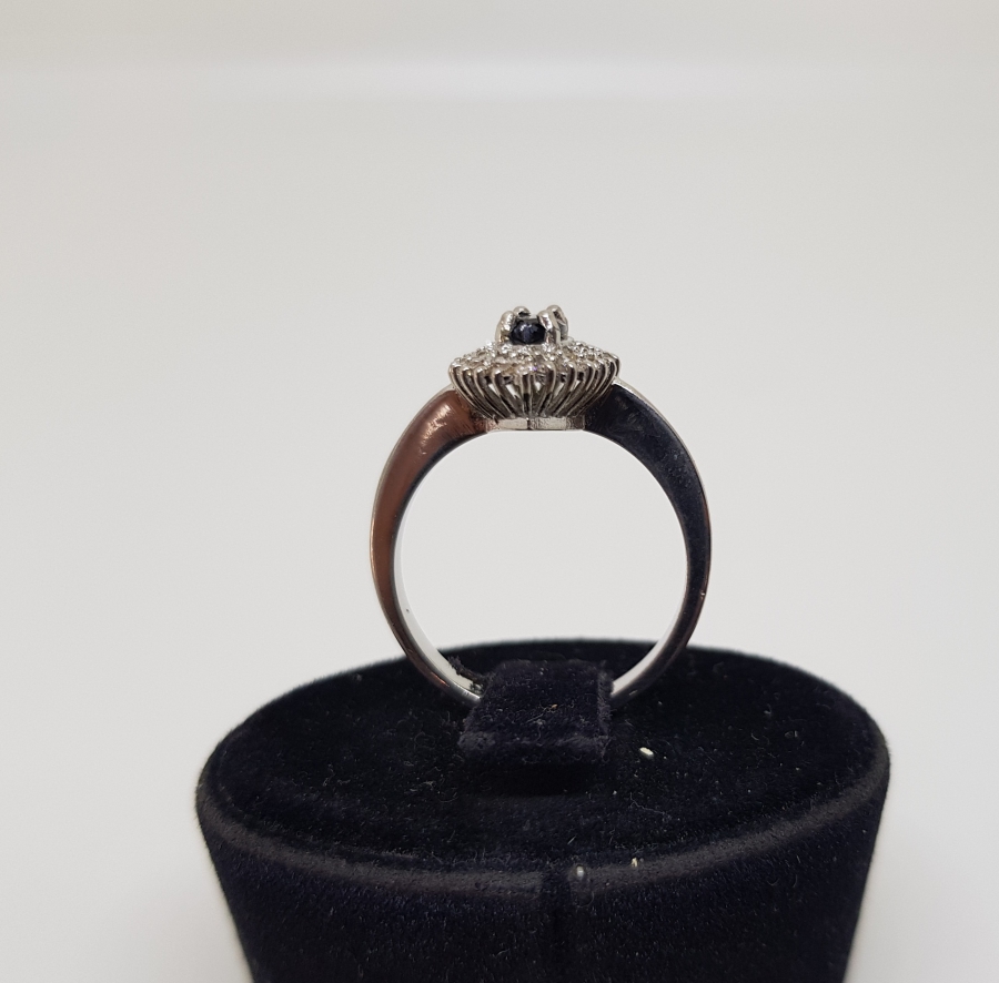 GRANAT VE PIRLANTA TAŞLI OVAL FORMLU YÜZÜK