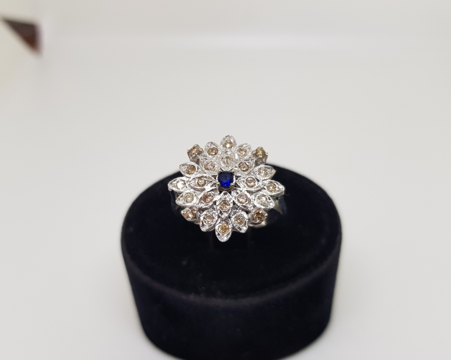 SAFİR VE PIRLANTA TAŞLI GÜNEŞ MODELİ YÜZÜK