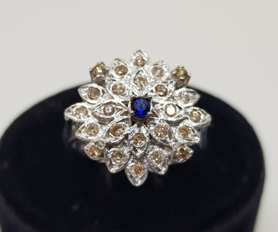 SAFİR VE PIRLANTA TAŞLI GÜNEŞ MODELİ YÜZÜK