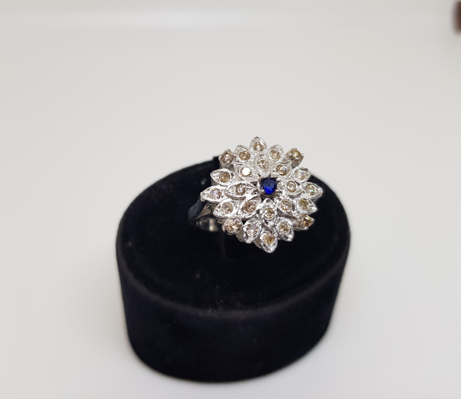 SAFİR VE PIRLANTA TAŞLI GÜNEŞ MODELİ YÜZÜK