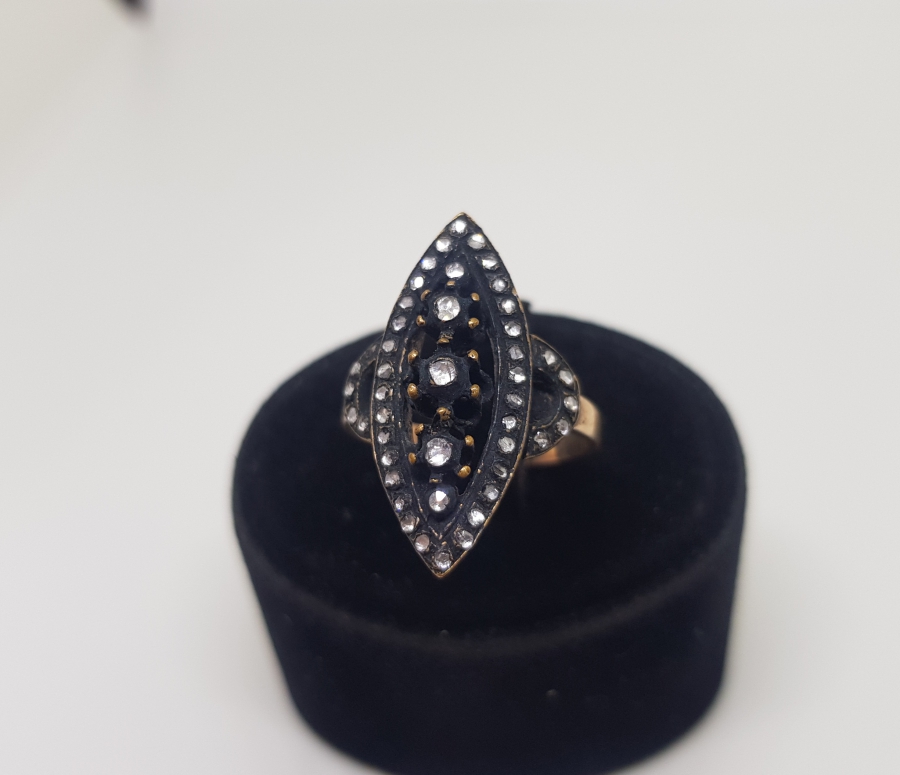 ELMAS TAŞLI MEKİK MODEL YÜZÜK