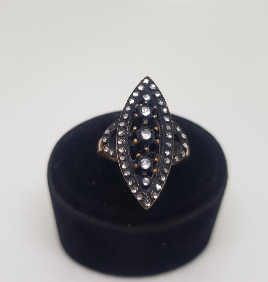 ELMAS TAŞLI MEKİK MODEL YÜZÜK