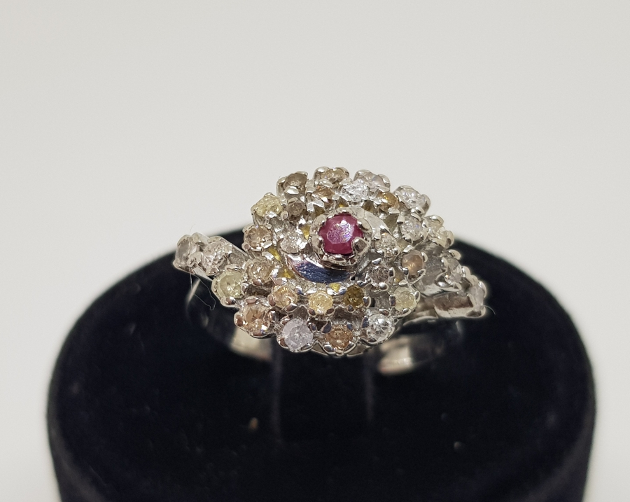 YAKUT VE PIRLANTA TAŞLI SONSUZLUK MODELİ YÜZÜK