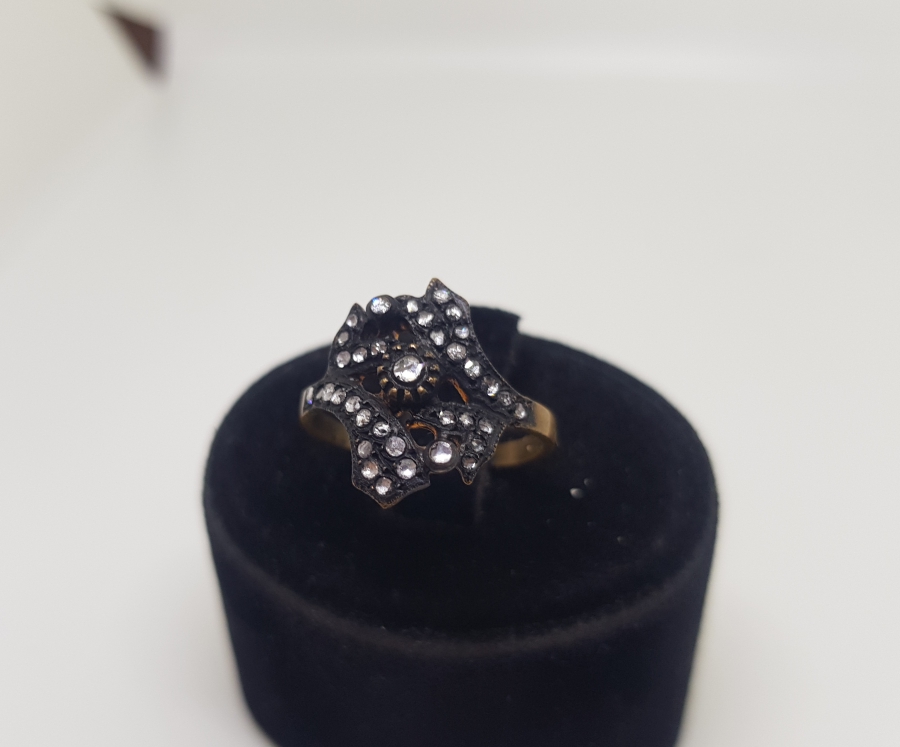 NAZARLIK MODELİ ELMAS TAŞLI YÜZÜK