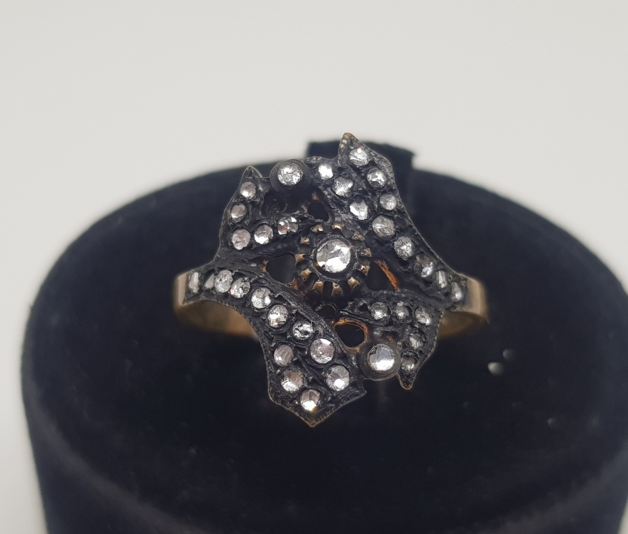 NAZARLIK MODELİ ELMAS TAŞLI YÜZÜK