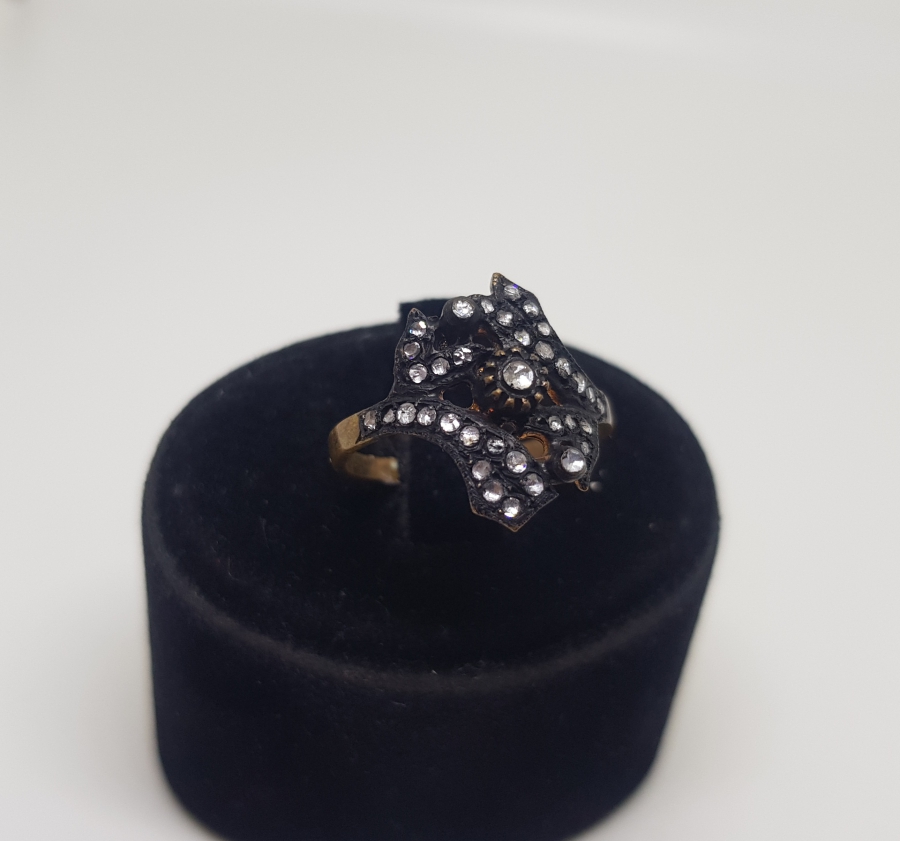 NAZARLIK MODELİ ELMAS TAŞLI YÜZÜK