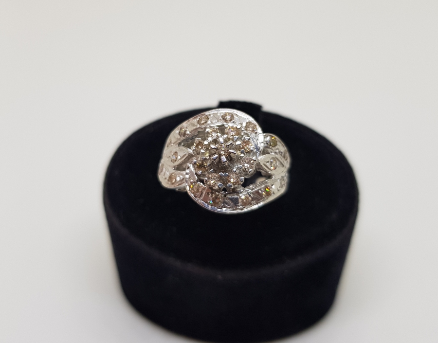 BROWN PIRLANTA TAŞLI SALYANGOZ MODEL YÜZÜK