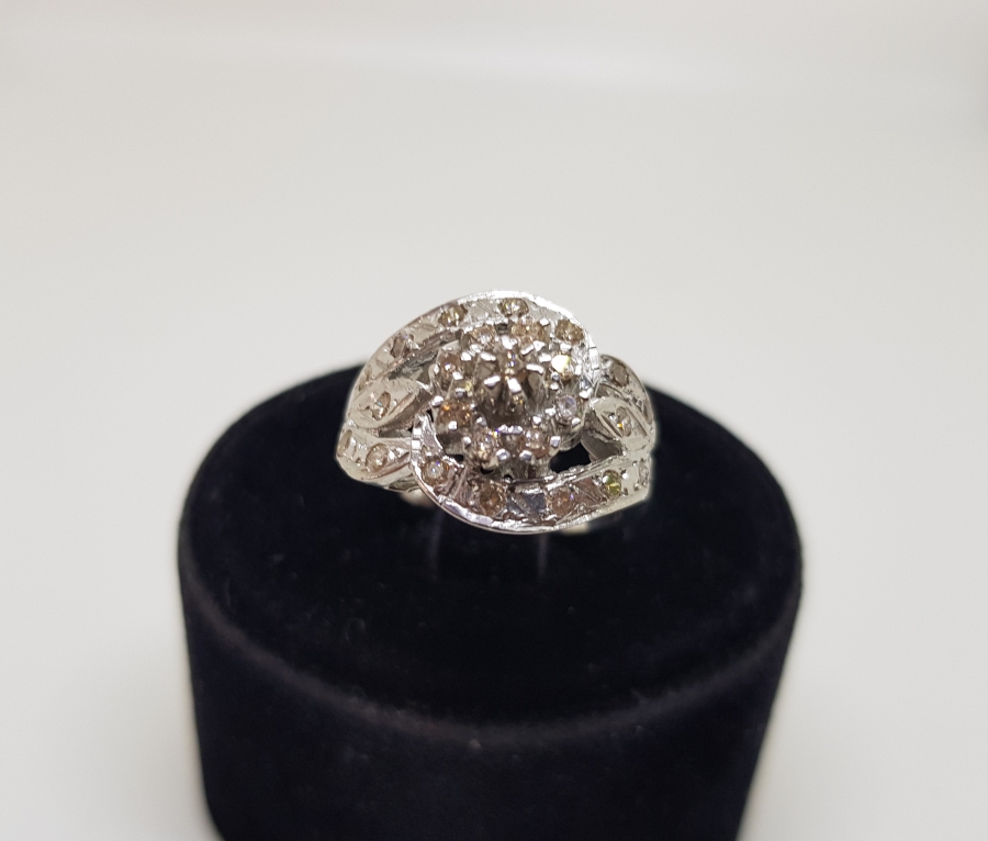 BROWN PIRLANTA TAŞLI SALYANGOZ MODEL YÜZÜK