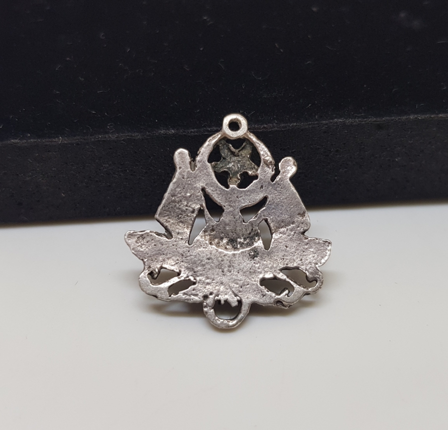 AY YILDIZLI VE MEŞRUTİYET SANCAKLI OSMANLI DÖNEMİ GÜMÜŞ KOLYE UCU