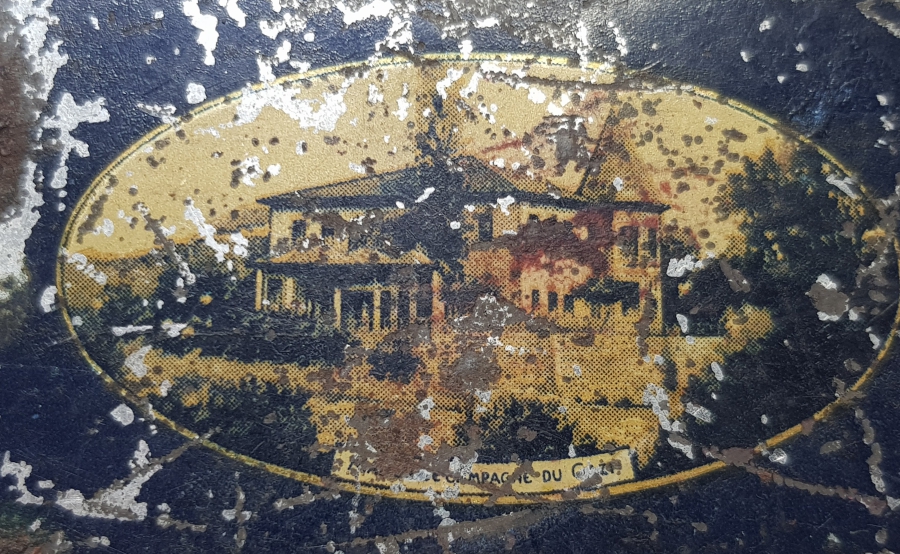 ÜZERİ OSMANLICA YAZILI VE ATATÜRK GÖRSELLİ GAZİ SİGARA TABAKASI