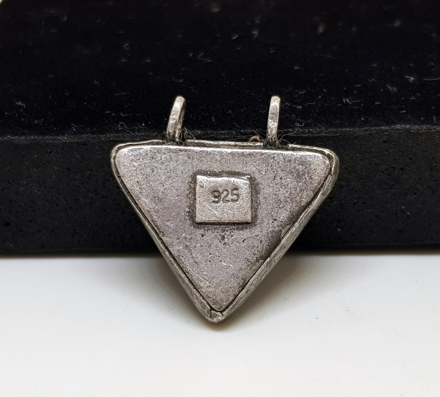 ÜZERİNDE OSMANLI TUĞRASI BULUNAN GÜMÜŞ CEVŞEN-İ KEBİR