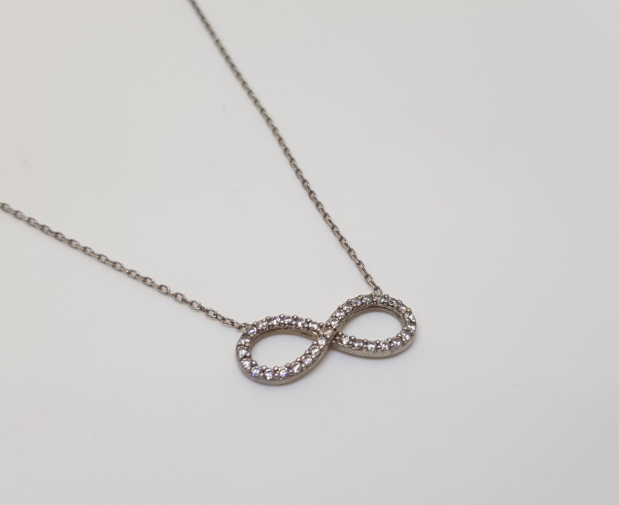 GÜMÜŞ ZİNCİRİYLE MARGAZİT TAŞLI SONSUZLUK KOLYESİ