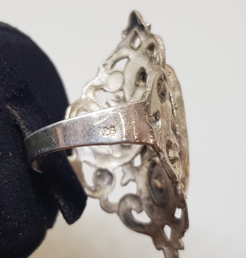 KALEM VE KABARTMA İŞÇİLİKLİ SİTRİN TAŞLI GÜMÜŞ YÜZÜK