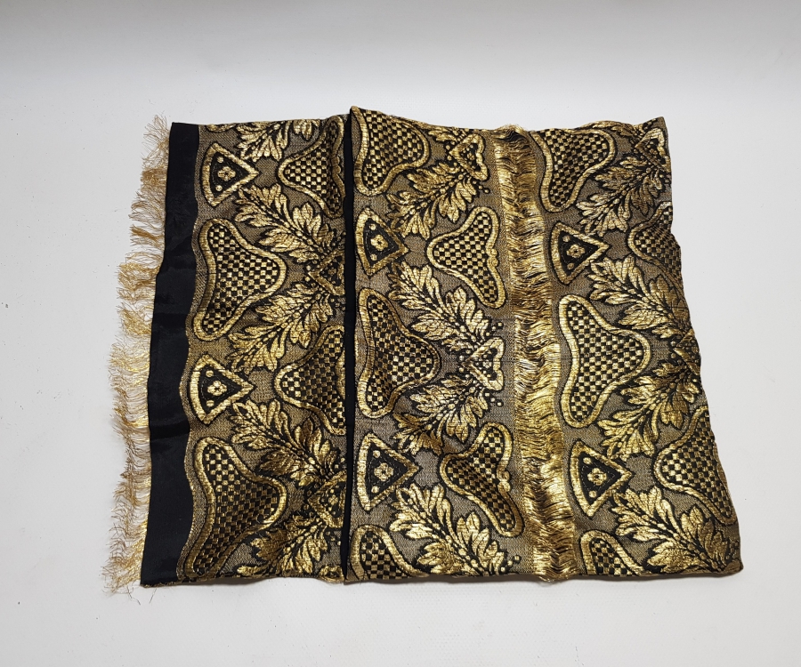 GÜMÜŞ SIRMA İŞÇİLİKLİ HEREKE YAPIMI OSMANLI DÖNEMİ KUR'AN-I KERİM ÇANTASI