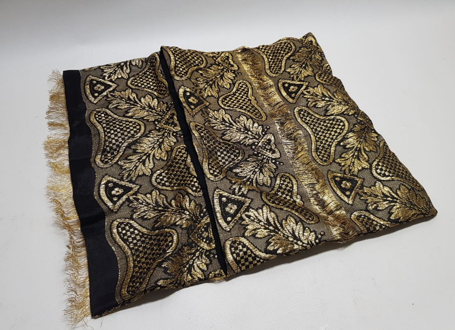 GÜMÜŞ SIRMA İŞÇİLİKLİ HEREKE YAPIMI OSMANLI DÖNEMİ KUR'AN-I KERİM ÇANTASI