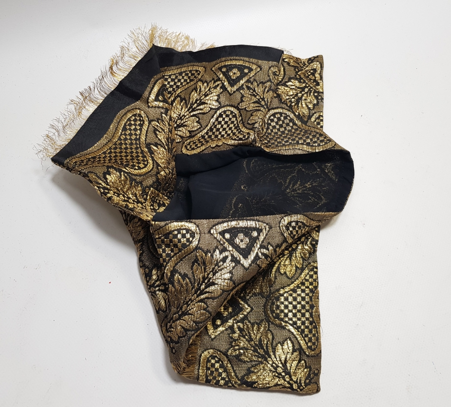 GÜMÜŞ SIRMA İŞÇİLİKLİ HEREKE YAPIMI OSMANLI DÖNEMİ KUR'AN-I KERİM ÇANTASI