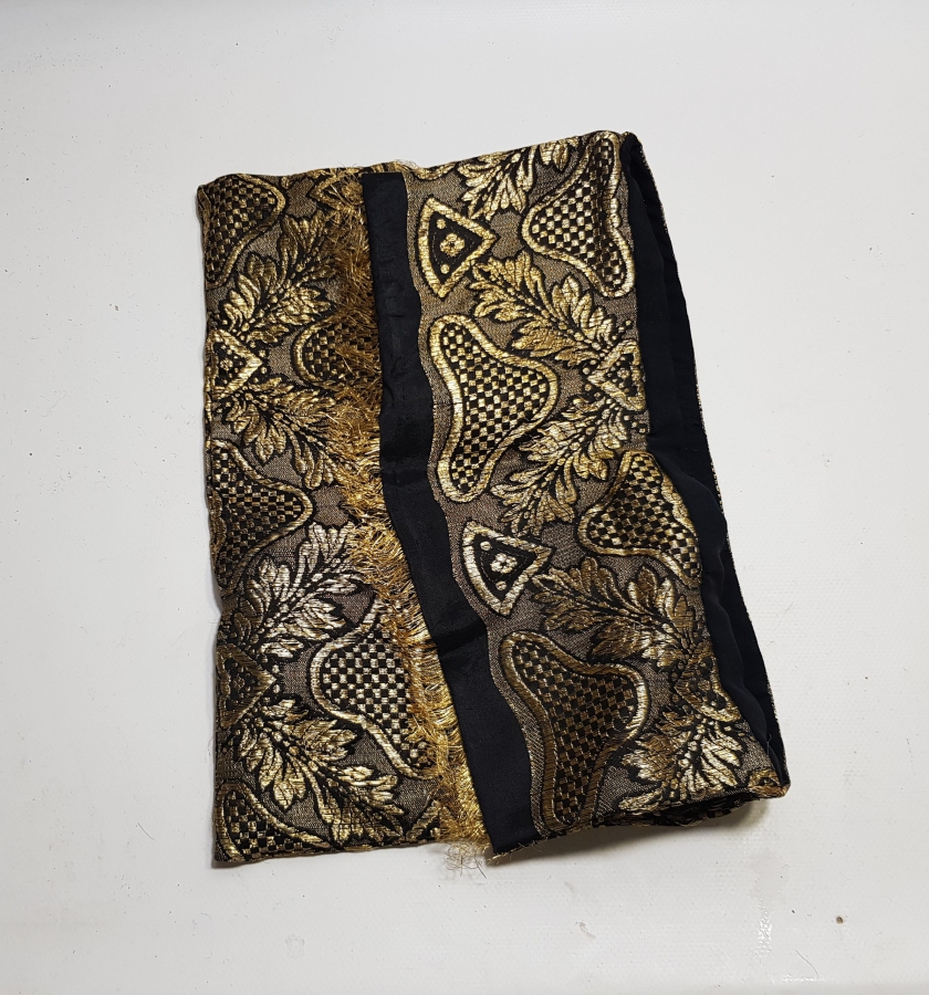 GÜMÜŞ SIRMA İŞÇİLİKLİ HEREKE YAPIMI OSMANLI DÖNEMİ KUR'AN-I KERİM ÇANTASI