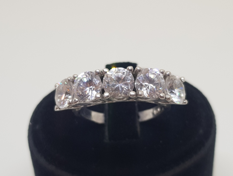 ÜZERİ MARGAZİT TAŞLI BEŞTAŞ MODEL GÜMÜŞ YÜZÜK