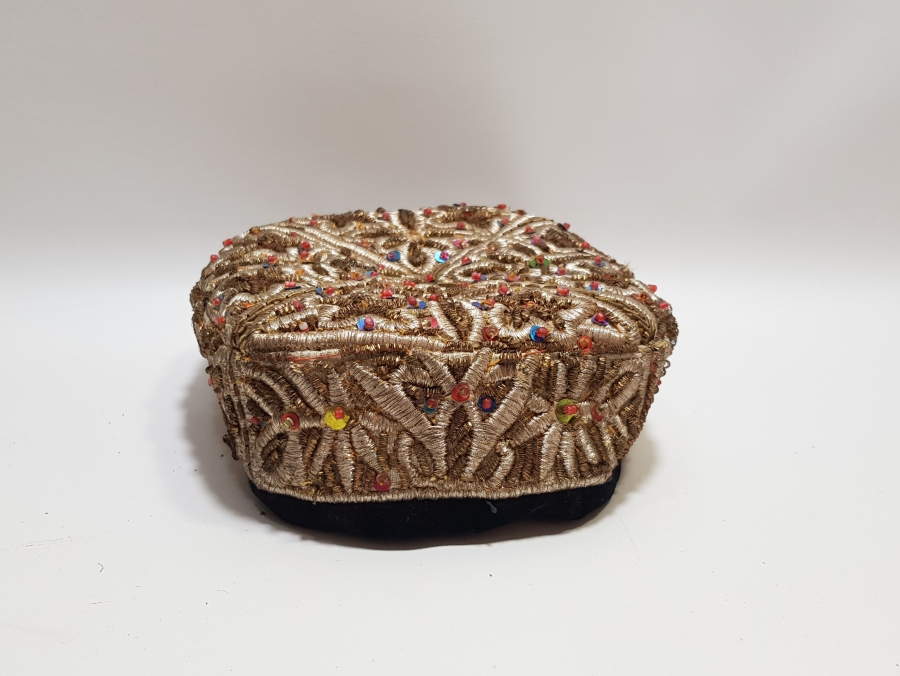 OSMANLI DÖNEMİ SIRMA İŞÇİLİKLİ NADİR FORMDA BALKAN İŞİ GELİN FESİ