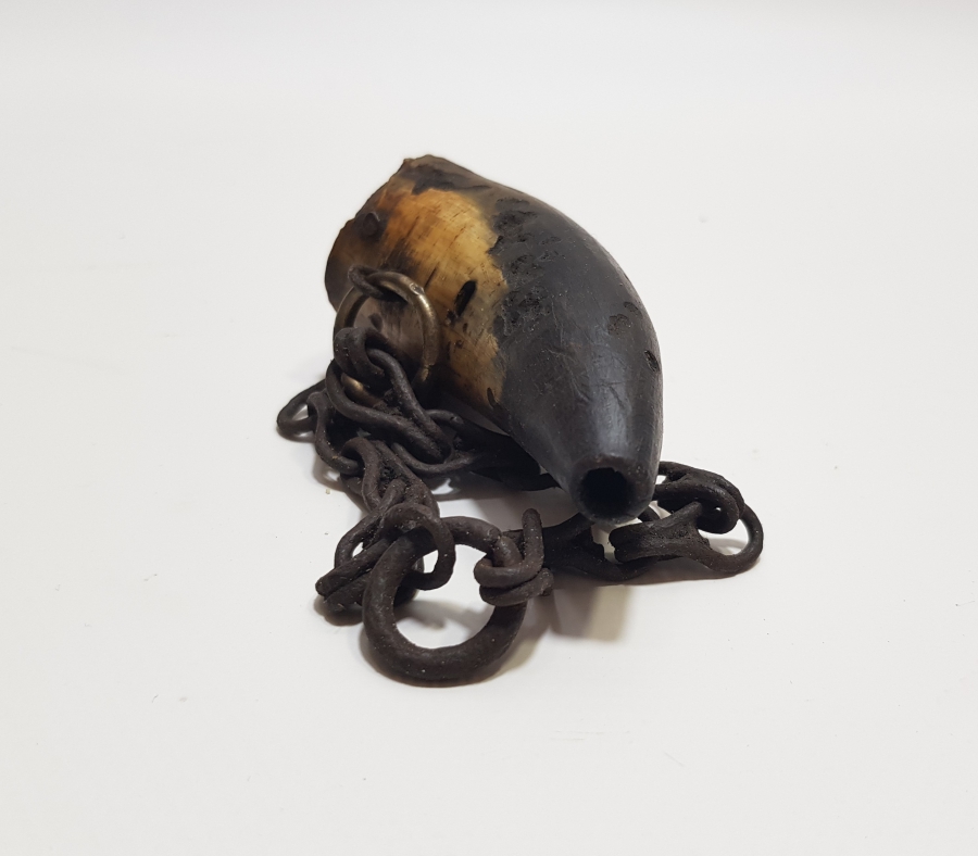 OSMANLI DÖNEMİ ORİJİNAL ZİNCİRİYLE BOYNUZ SAÇMALIK